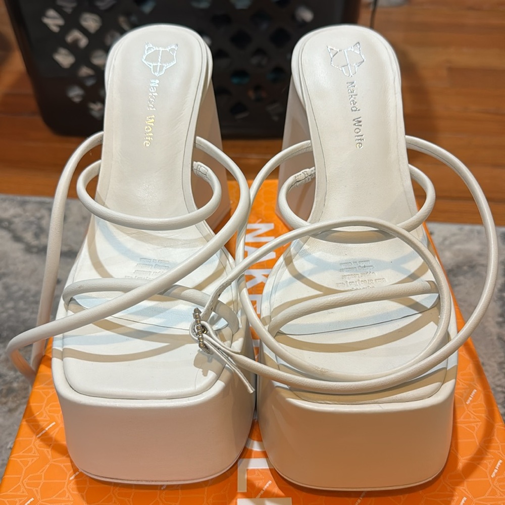 NAKED WOLFE- ANGEL WHITE US 7